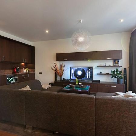 Cozy River-Side Apartment Right In Riga Kültér fotó